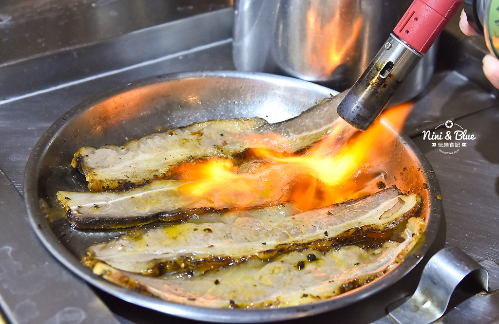 新撰組 台中煙燻牛肉麵 宵夜 科博館 勤美22