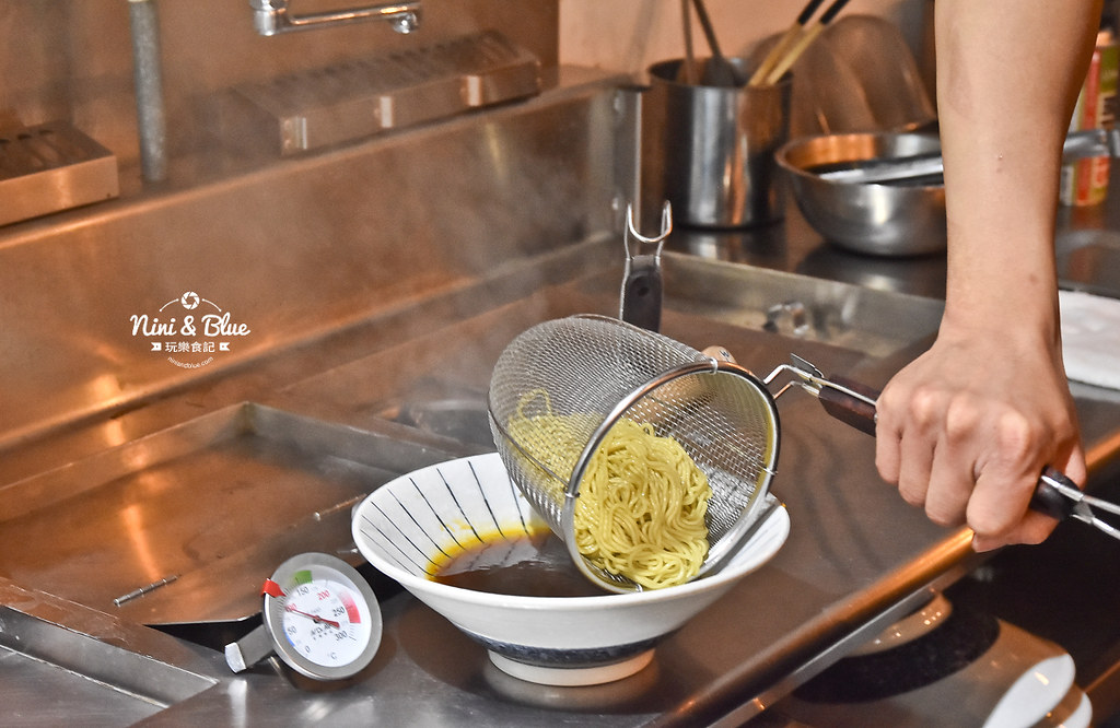 新撰組 台中煙燻牛肉麵 宵夜 科博館 勤美20