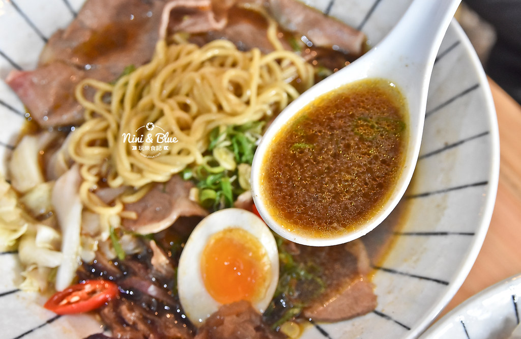 新撰組 台中煙燻牛肉麵 宵夜 科博館 勤美14
