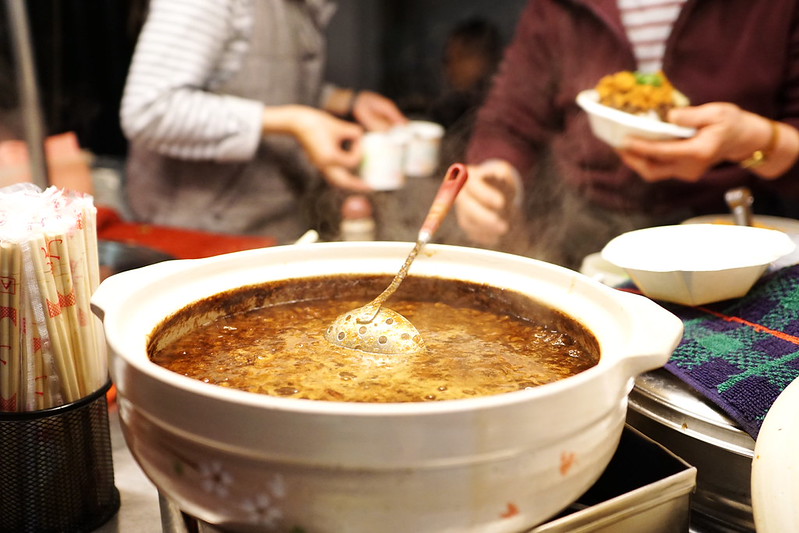 【台中豐原】在地人推薦深夜美食『無名滷肉飯』-無名宵夜阿姨滷肉飯|在地飄香十幾年的深夜美味|豐原深夜食堂 @Nini and Blue 玩樂食記 DSC01200