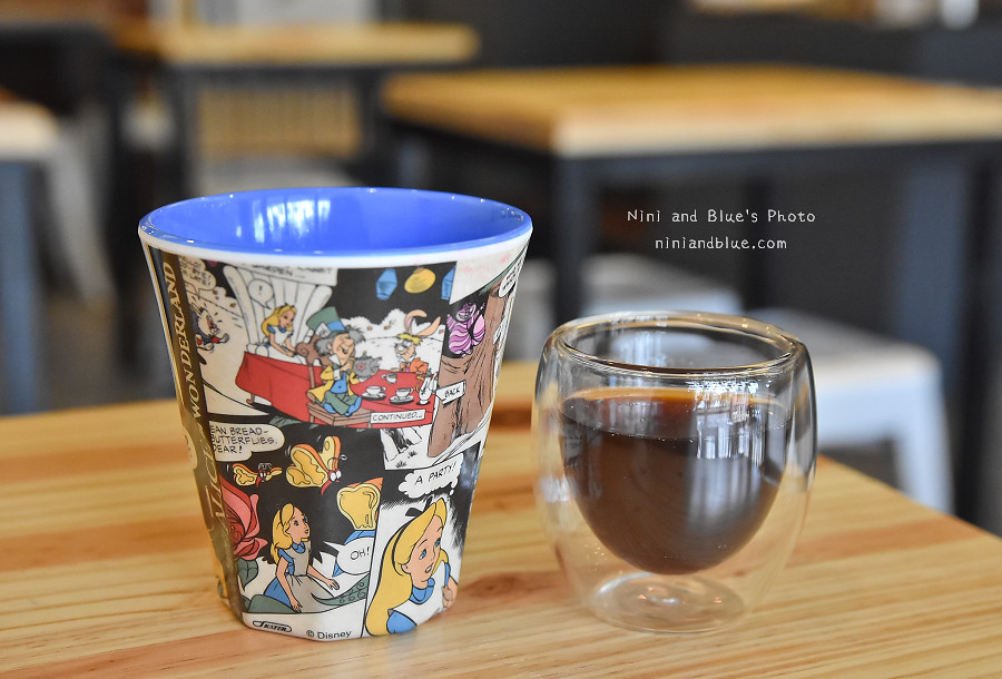 台中D.M cafe 青海路11