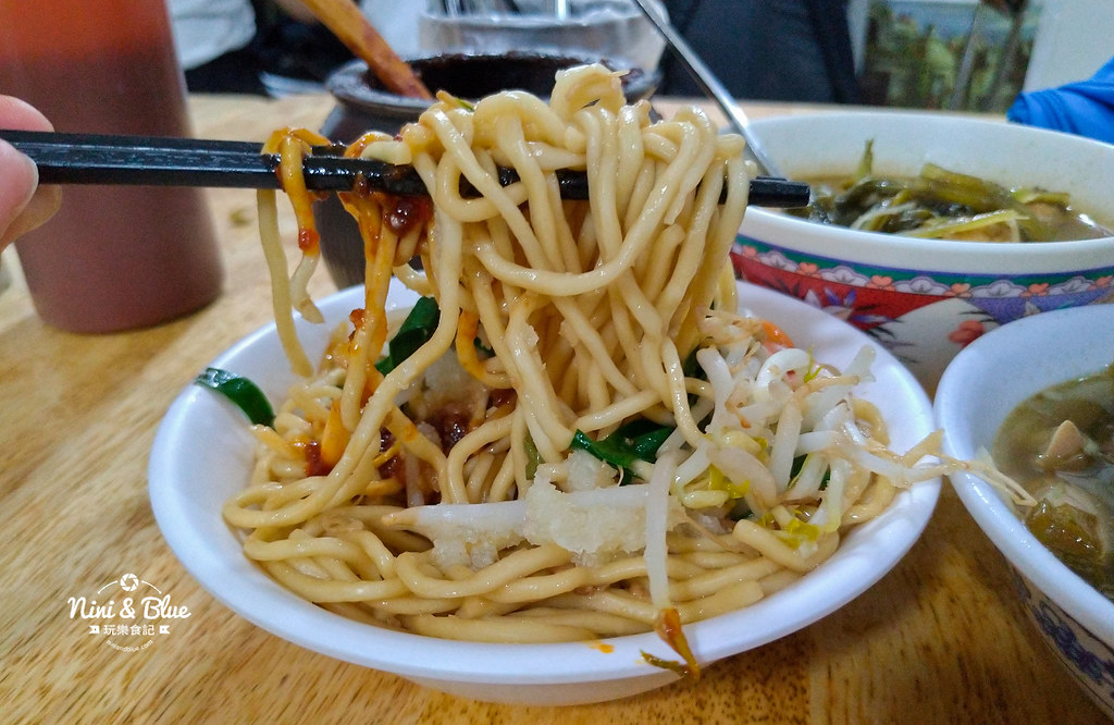 乾麵酸菜湯老店.台中火車站09 乾麵酸菜湯老店.台中火車站09