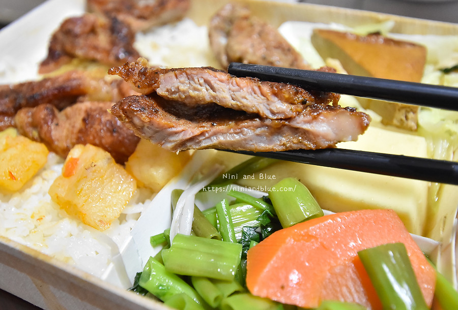 台中便當 厚燒 烤肉便當13