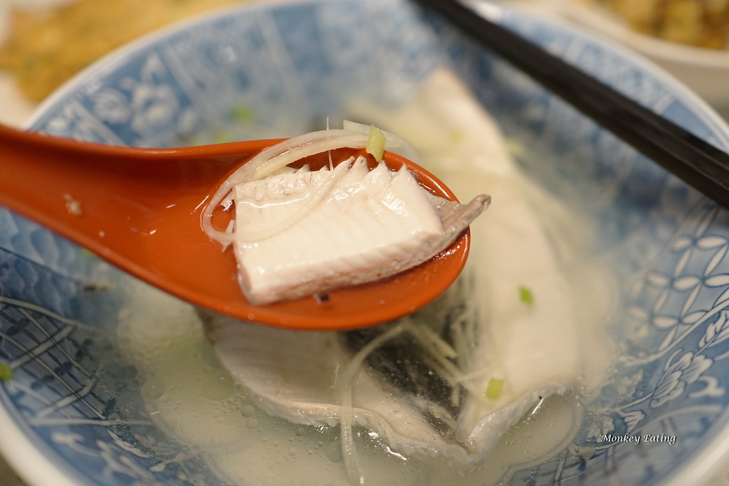 【台中豐原】『余-豐原在地鮮魚湯』-物美價廉隱藏美味|新鮮虱目魚專賣|無刺魚肚湯、低脂魚肉飯 @Nini and Blue 玩樂食記 DSC00040