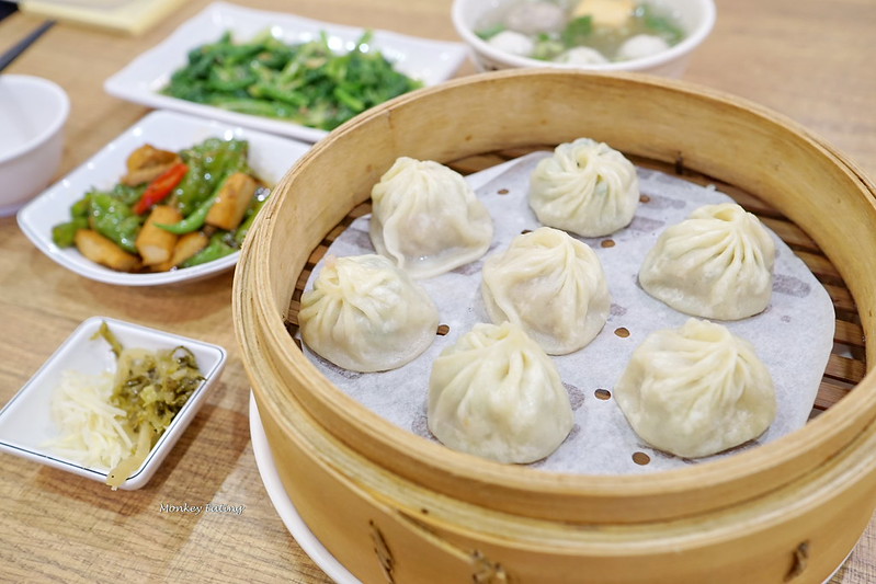 【台中豐原】在地超人氣排隊湯包『立麒鮮肉湯包』。用餐時間一位難求|皮Q彈餡爆汁|豐原水源路美食 @Nini and Blue 玩樂食記 DSC02824