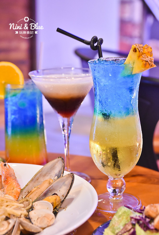 路上音樂餐酒館 中科店 唱歌 KTV PUB 啤酒24