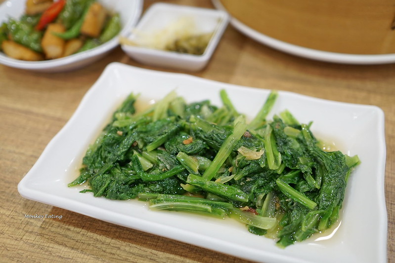 【台中豐原】在地超人氣排隊湯包『立麒鮮肉湯包』。用餐時間一位難求|皮Q彈餡爆汁|豐原水源路美食 @Nini and Blue 玩樂食記 DSC02854