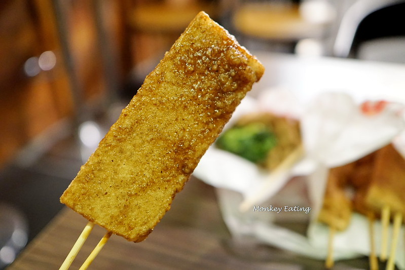【台中豐原】『口味香素食。燒烤鹽酥G』。素食炸物、燒烤|特製獨門醬汁好夠味|豐原素食一條街 @Nini and Blue 玩樂食記 DSC04185