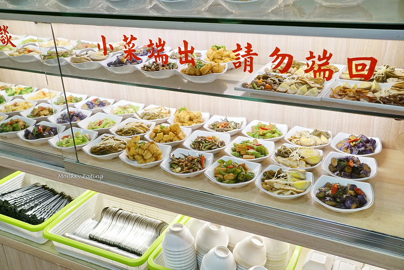 【台中豐原】在地超人氣排隊湯包『立麒鮮肉湯包』。用餐時間一位難求|皮Q彈餡爆汁|豐原水源路美食 @Nini and Blue 玩樂食記 DSC02813