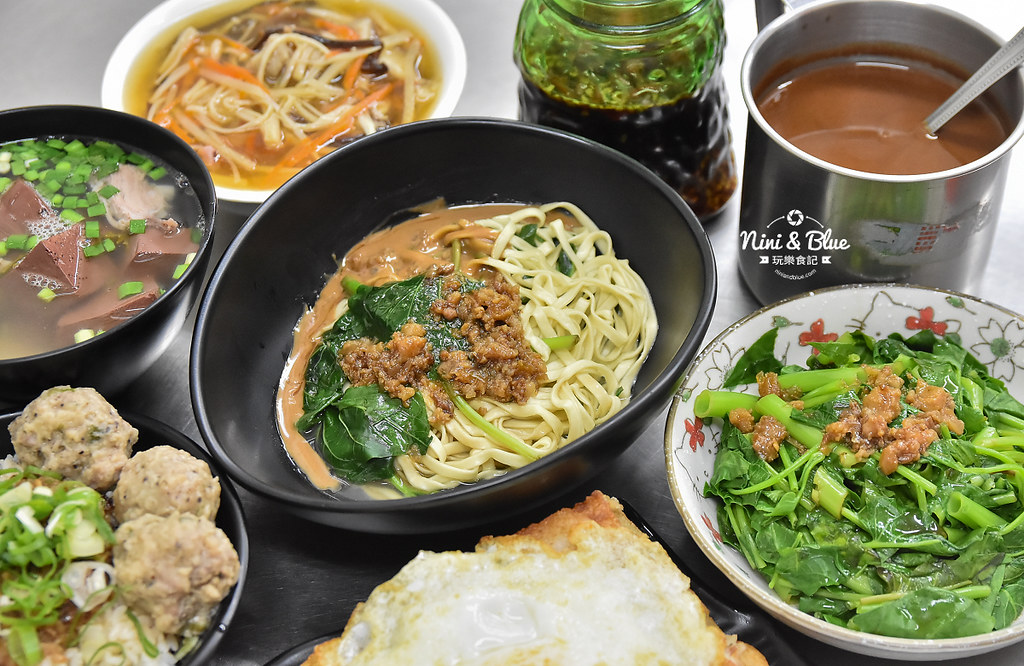立偉麵食 菜單 太原路 第二市場13