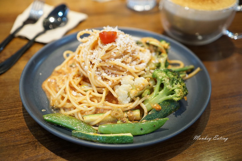 【台中西區】無蛋奶全素餐廳『Veganday Cuisine』-純素無奶蛋五辛精緻蔬食料理|全素甜點也能很美味|台中素食推薦 @Nini and Blue 玩樂食記 DSC09075