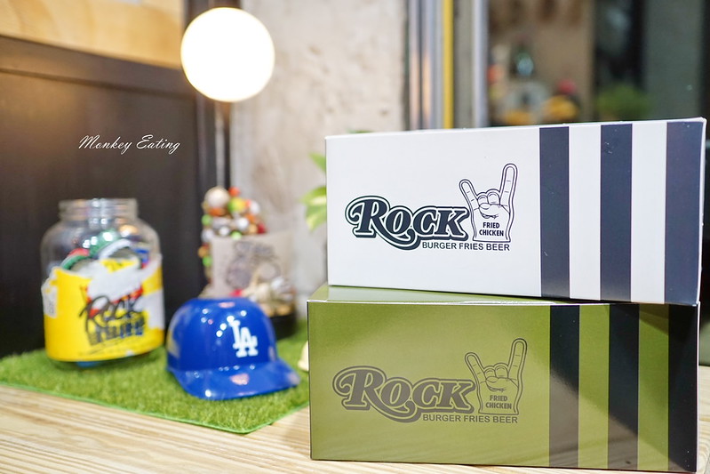 【台中豐原】『搖滾炸雞 ROCK Fried Chicken』。外皮酥脆美式炸雞│手作芝士漢堡、吐司│現做久候建議預訂│近豐原太平洋 @Nini and Blue 玩樂食記 DSC08089