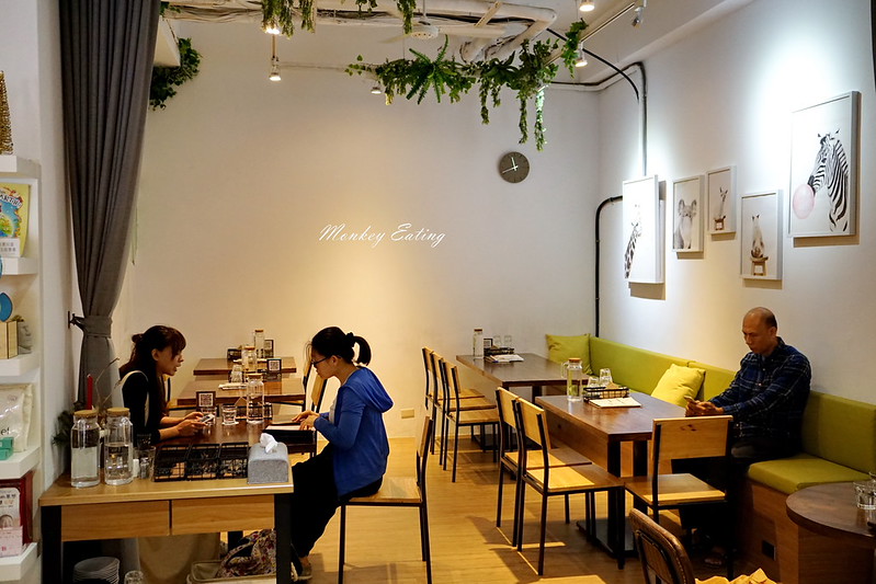 【台中西區】無蛋奶全素餐廳『Veganday Cuisine』-純素無奶蛋五辛精緻蔬食料理|全素甜點也能很美味|台中素食推薦 @Nini and Blue 玩樂食記 DSC09027