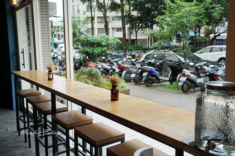 【台中北區】卉HUI Café法式甜點早午餐|藏身街巷優雅法式早午餐|手作法式甜點|近台中二中 @Nini and Blue 玩樂食記 DSC00404