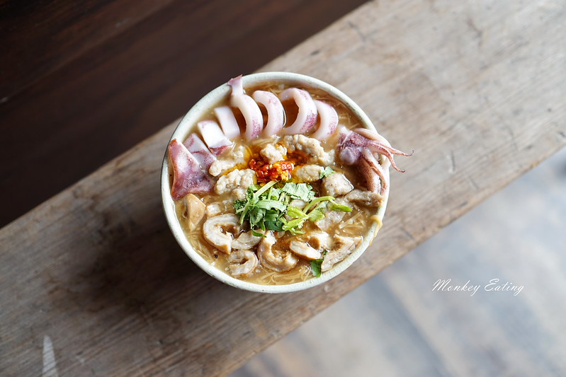 台中大雅小吃| 麵香大腸麵線,超狂 浮誇系美食推薦,大胃王挑戰邪惡三寶大碗公麵線 @Nini and Blue 玩樂食記 DSC00613