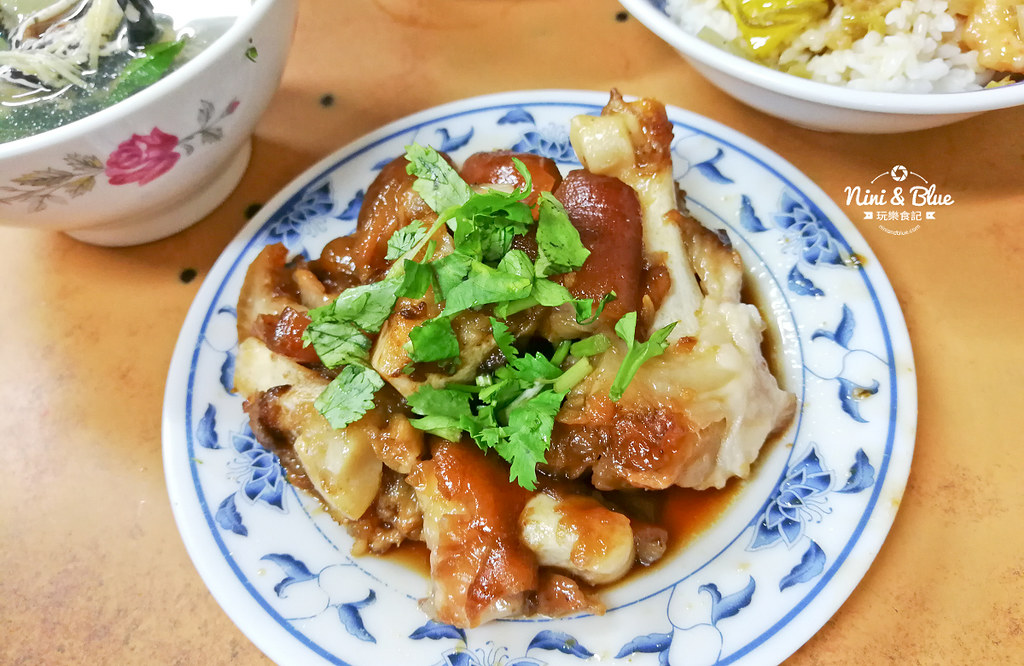 雲林北港美食 一郎土魠魚羹 青蛙湯 豬腳飯 朝天宮10