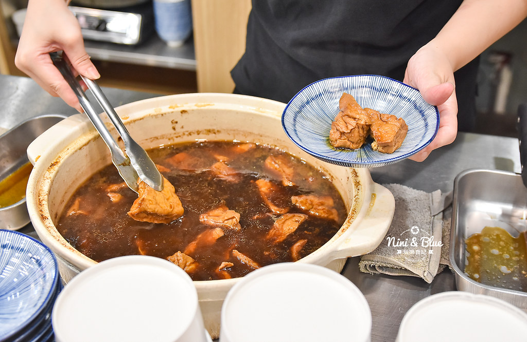 金爌 爌肉飯菜單 台中朝馬站美食11