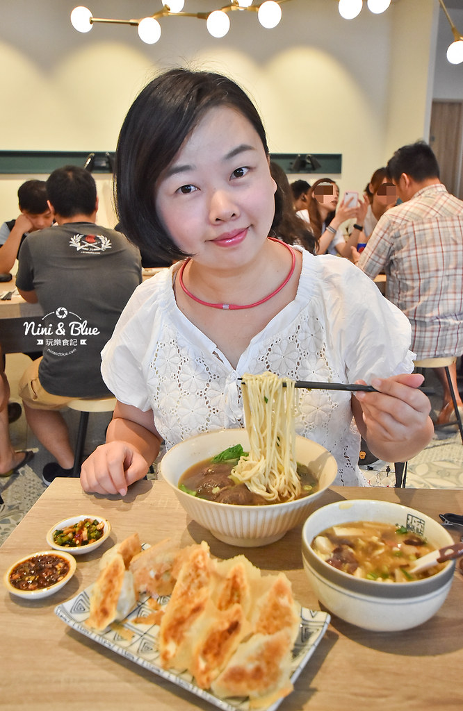 小六鍋貼 元金 台中鍋貼 華美西街19