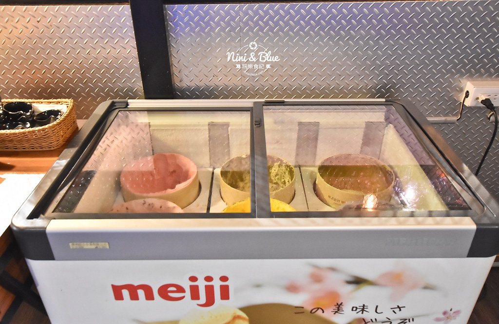 黑牛炭火岩燒牛排 濕式熟成牛肉07