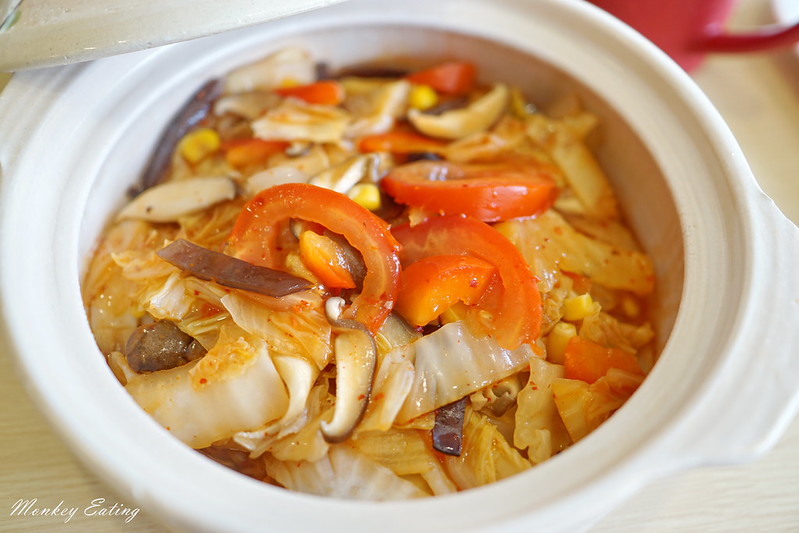 【台中豐原】法悅蔬食廚房|溫馨居家蔬食小餐館,推薦好吃的咖哩飯跟起司焗烤~ @Nini and Blue 玩樂食記 DSC03578