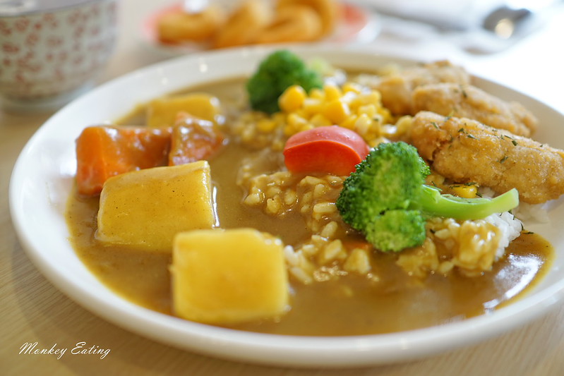 【台中豐原】法悅蔬食廚房|溫馨居家蔬食小餐館,推薦好吃的咖哩飯跟起司焗烤~ @Nini and Blue 玩樂食記 DSC03557