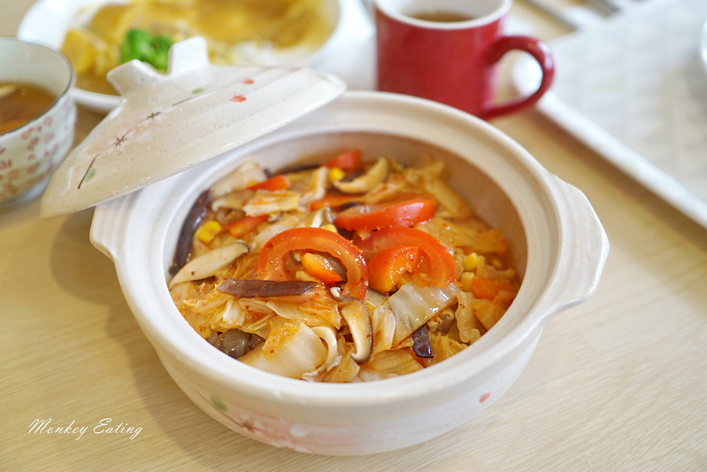 【台中豐原】法悅蔬食廚房|溫馨居家蔬食小餐館,推薦好吃的咖哩飯跟起司焗烤~ @Nini and Blue 玩樂食記 DSC03576