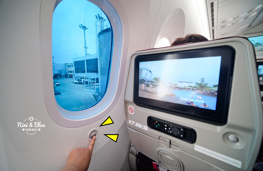 Thai Airways 泰國航空B787 經濟艙,台北TPE-曼谷BKK TG633班機,飛機餐果然如朋友們說的一樣好吃 @Nini and Blue 玩樂食記 Thai Airways 泰國航空 B787 經濟艙05