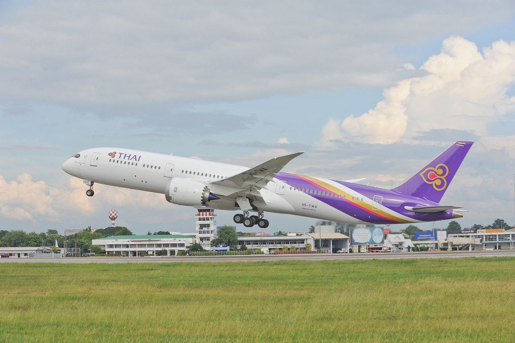 Thai Airways 泰國航空 B787 經濟艙 Thai Airways 泰國航空 B787 經濟艙02