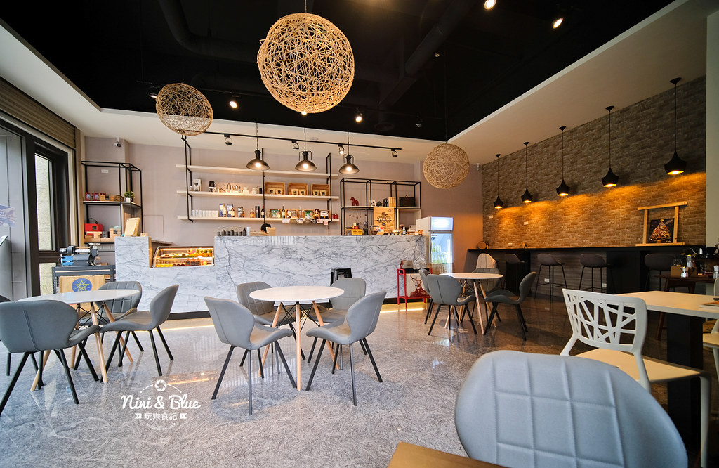 Coffee Shop.台中東區咖啡館04