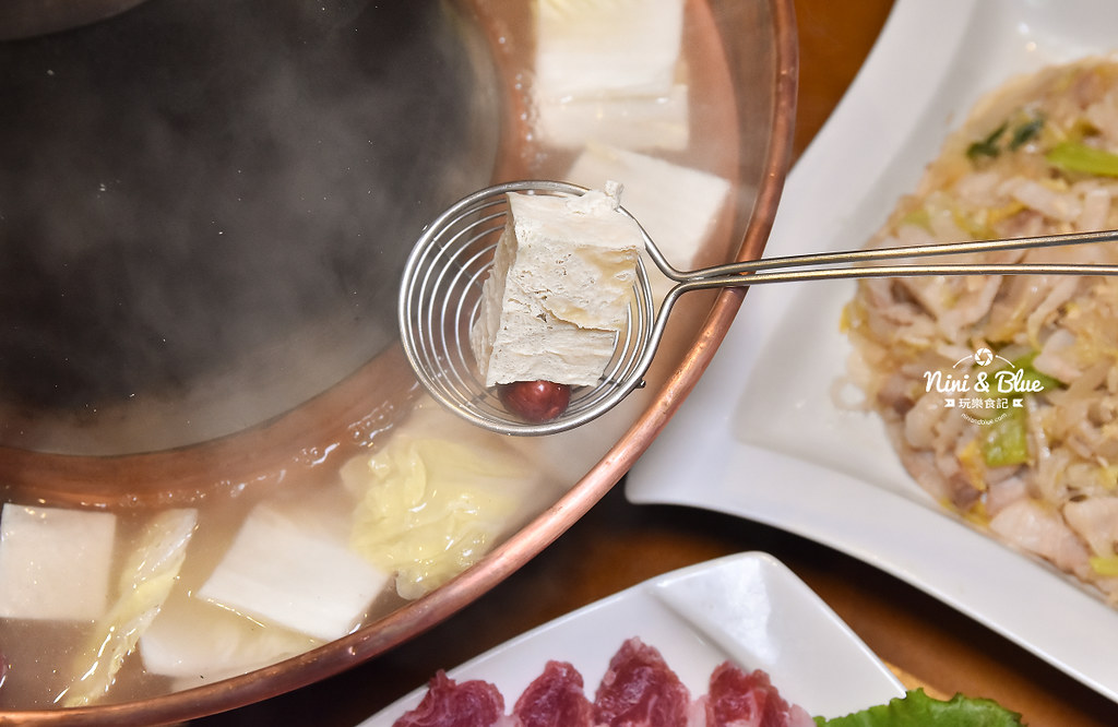 徠圍爐北方風味館 酸菜白肉鍋 菜單15
