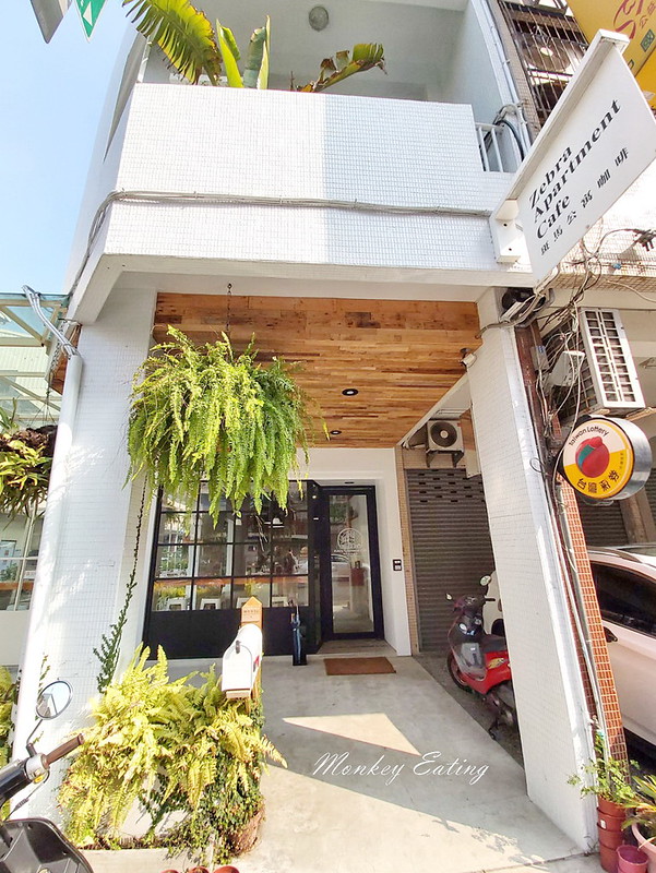 【台中西區】斑馬公寓咖啡|班馬散步咖啡二店,清新質感玻璃屋早午餐,生酮飲食、低碳早午餐 @Nini and Blue 玩樂食記 20191013_084914_0