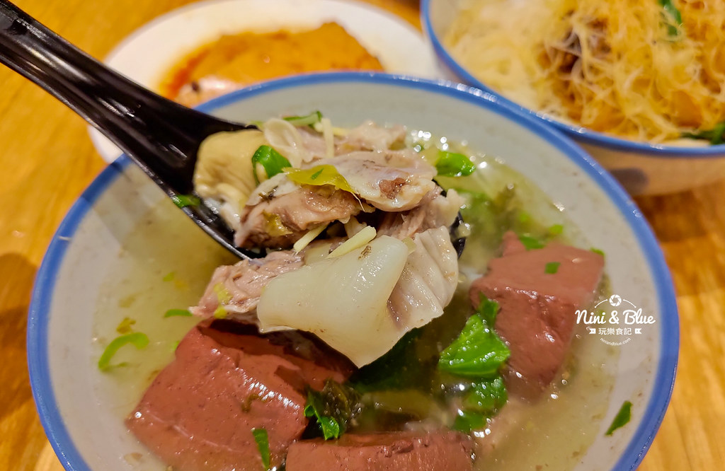 阿蓮米粉湯.台中火車站美食15