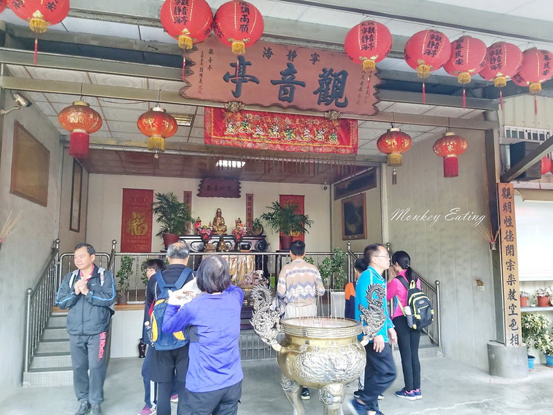 台中大坑-寧靜海觀音亭│大坑9號步道終點休息站,周末有供應免費素食早齋唷 @Nini and Blue 玩樂食記 20200104_084151_17