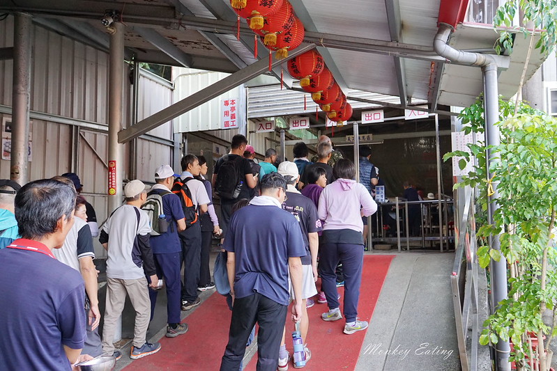 台中大坑-寧靜海觀音亭│大坑9號步道終點休息站,周末有供應免費素食早齋唷 @Nini and Blue 玩樂食記 DSC05639