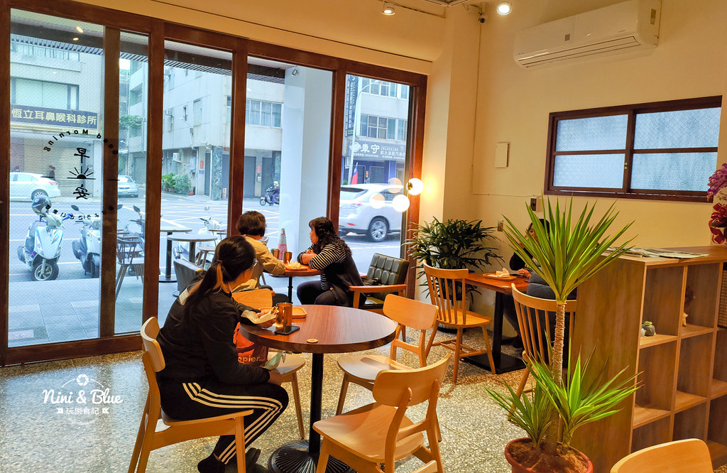 土木公社碳烤土司復興店10