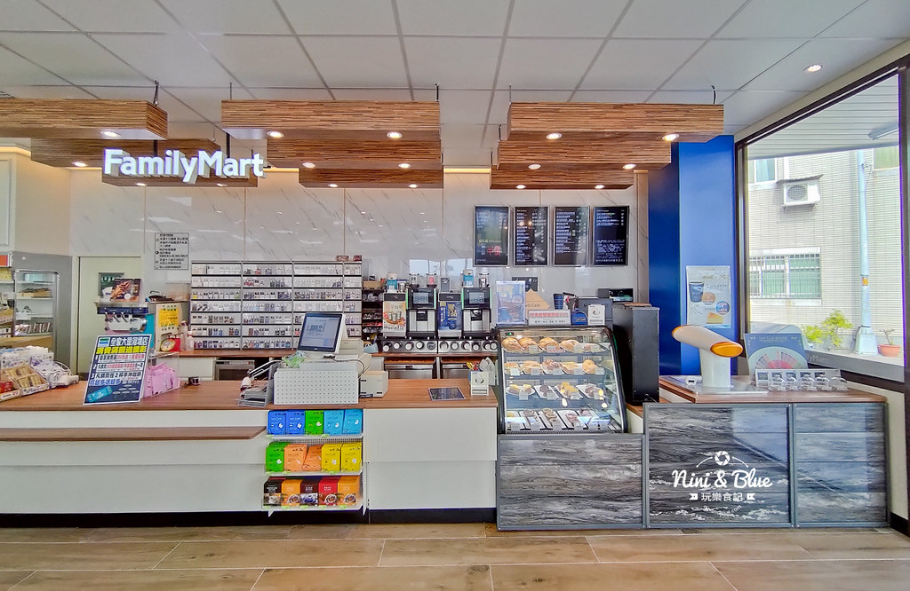 全家大里河堤店.台中便利商店15 全家大里河堤店.台中便利商店15