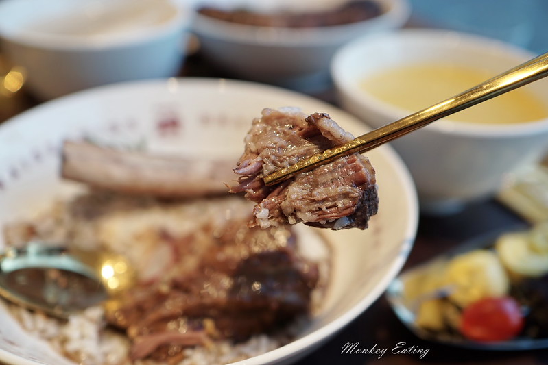 一鎊燉肋|台中美術園道燉燒豬牛肋,咖啡任務新品牌,燉牛肉入口即化,近台中美術館 @Nini and Blue 玩樂食記 DSC07653