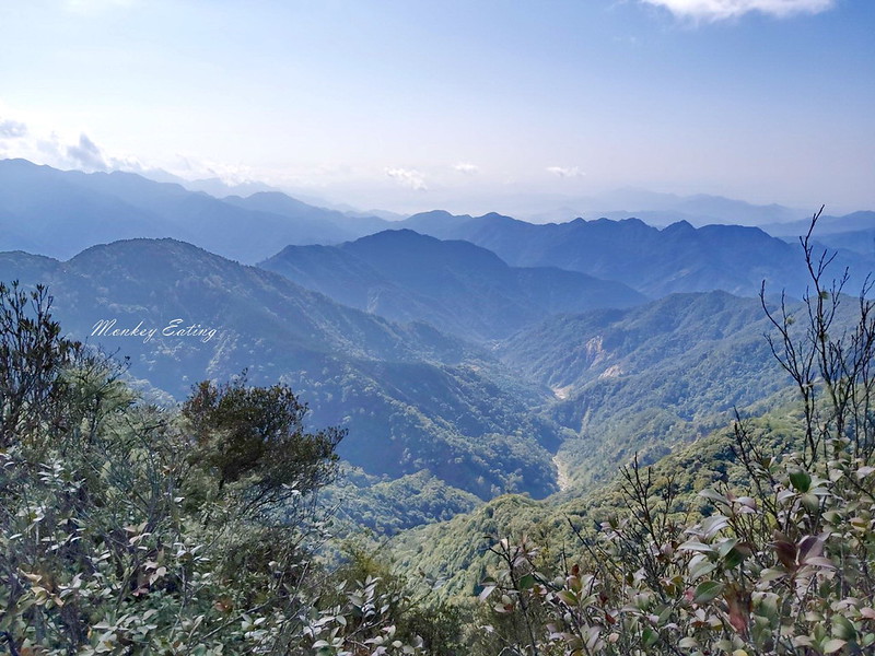 台中鳶嘴山│台灣最美中級山脈!挑戰驚險峭壁攀岩,此生必訪超美景色盡收眼底,台中登山旅遊景點推薦 @Nini and Blue 玩樂食記 均聖手機_200208_0016