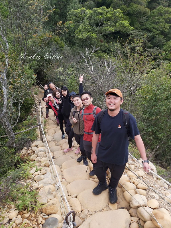 【苗栗三義】火炎山登山步道。熱門打卡台版大峽谷,親子健行順遊桐花步道 @Nini and Blue 玩樂食記 20200329火炎山-均聖手機_200329_0034