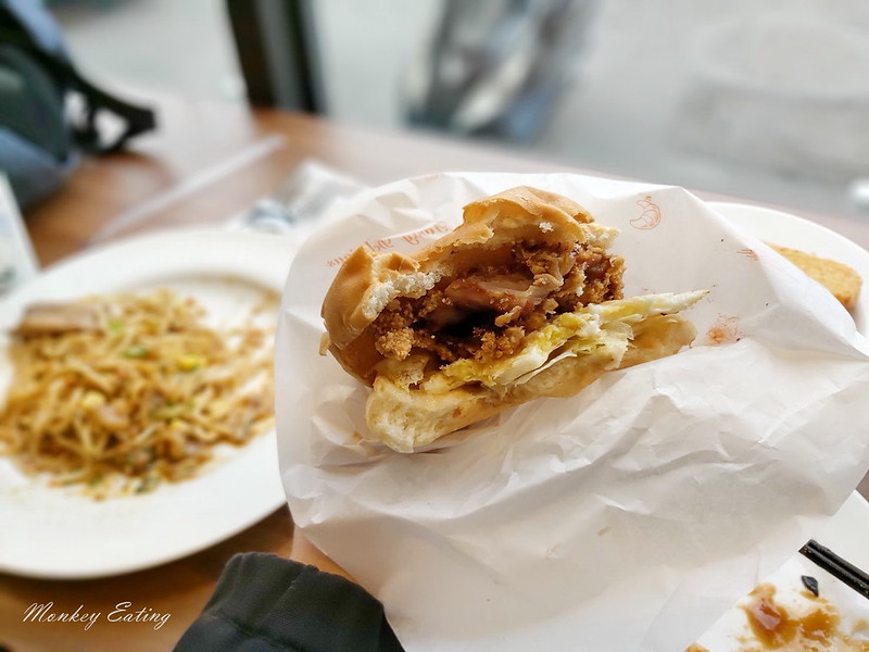 【台中豐原】蝦羋早午餐│中西式早午餐品項豐富,漢堡吐司蛋餅鐵板麵,用餐不限時有WIFI @Nini and Blue 玩樂食記 20200404_080652_5