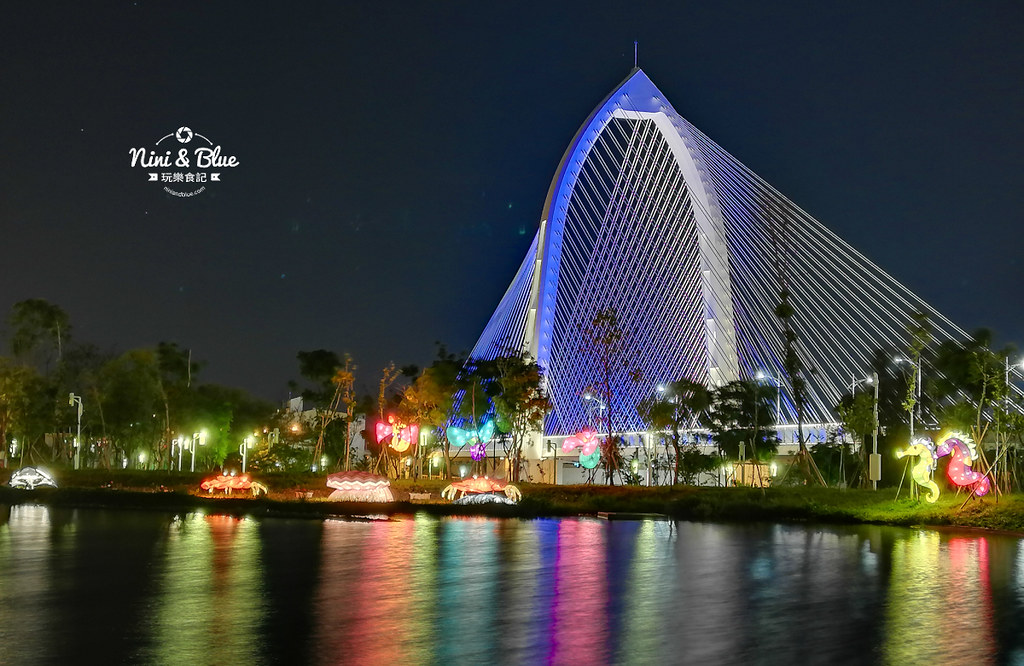 台中中央公園 水湳 恐龍燈 豎琴橋夜景12