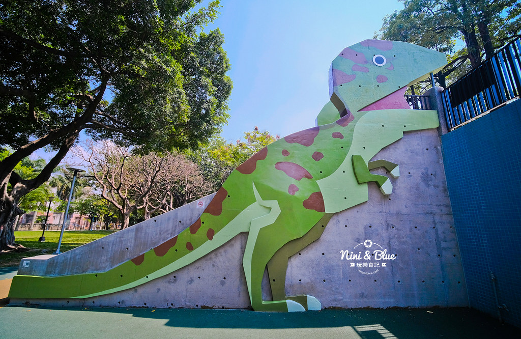 台中公園-大仁公園長頸鹿溜滑梯01
