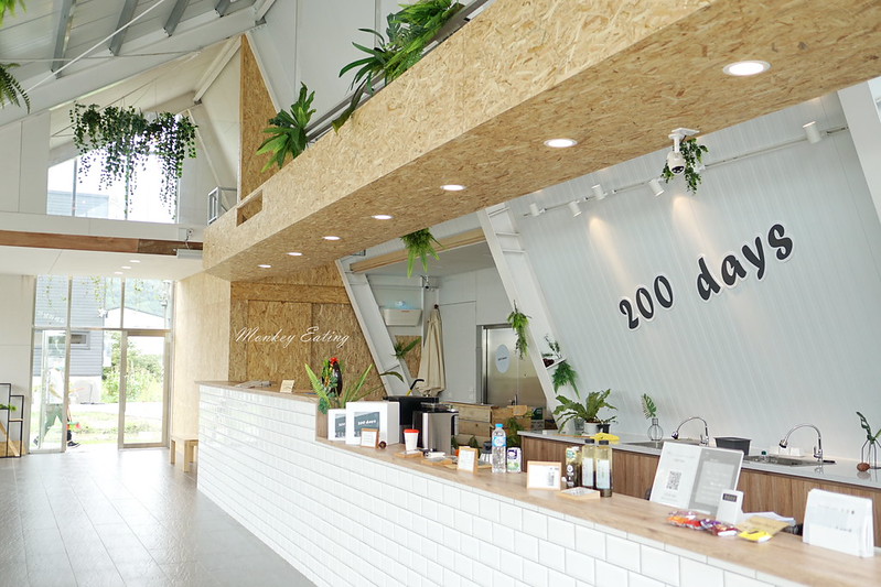 【台中豐原】200 Days│東豐綠色走廊最美打卡點!白色歐風建築好好拍,騎自行車順路來吃芋仔冰~ @Nini and Blue 玩樂食記 DSC00490