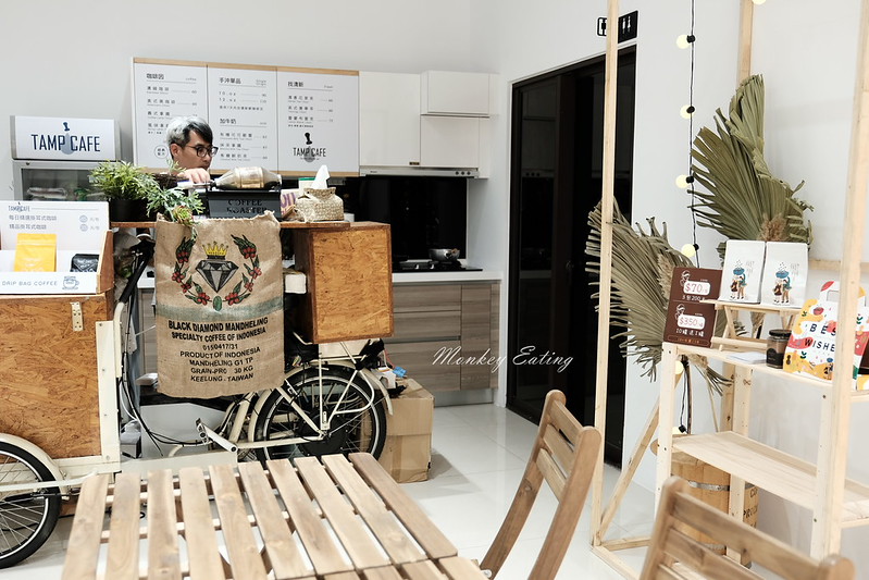 【台中北屯】Tamp Cafe│自家烘焙咖啡館,結合質感空間與設計,雨天喝咖啡好悠哉~ @Nini and Blue 玩樂食記 DSCF0162