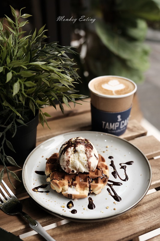 【台中北屯】Tamp Cafe│自家烘焙咖啡館,結合質感空間與設計,雨天喝咖啡好悠哉~ @Nini and Blue 玩樂食記 DSCF0200