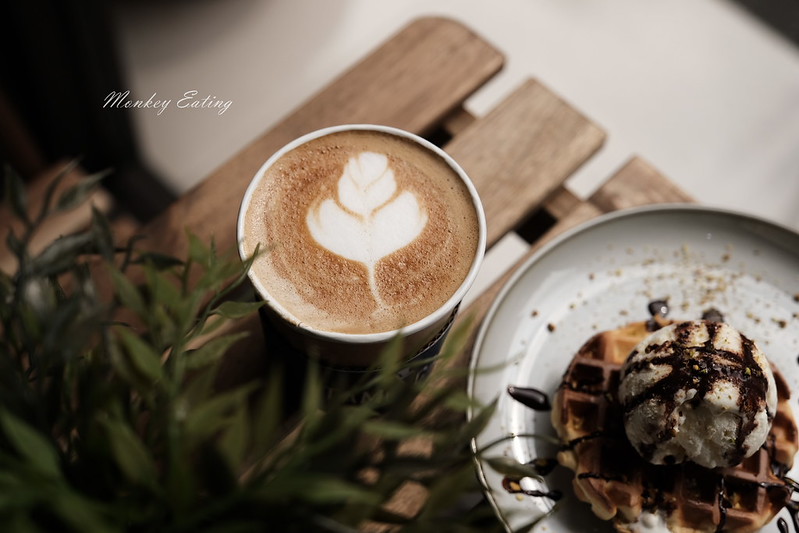 【台中北屯】Tamp Cafe│自家烘焙咖啡館,結合質感空間與設計,雨天喝咖啡好悠哉~ @Nini and Blue 玩樂食記 DSCF0198