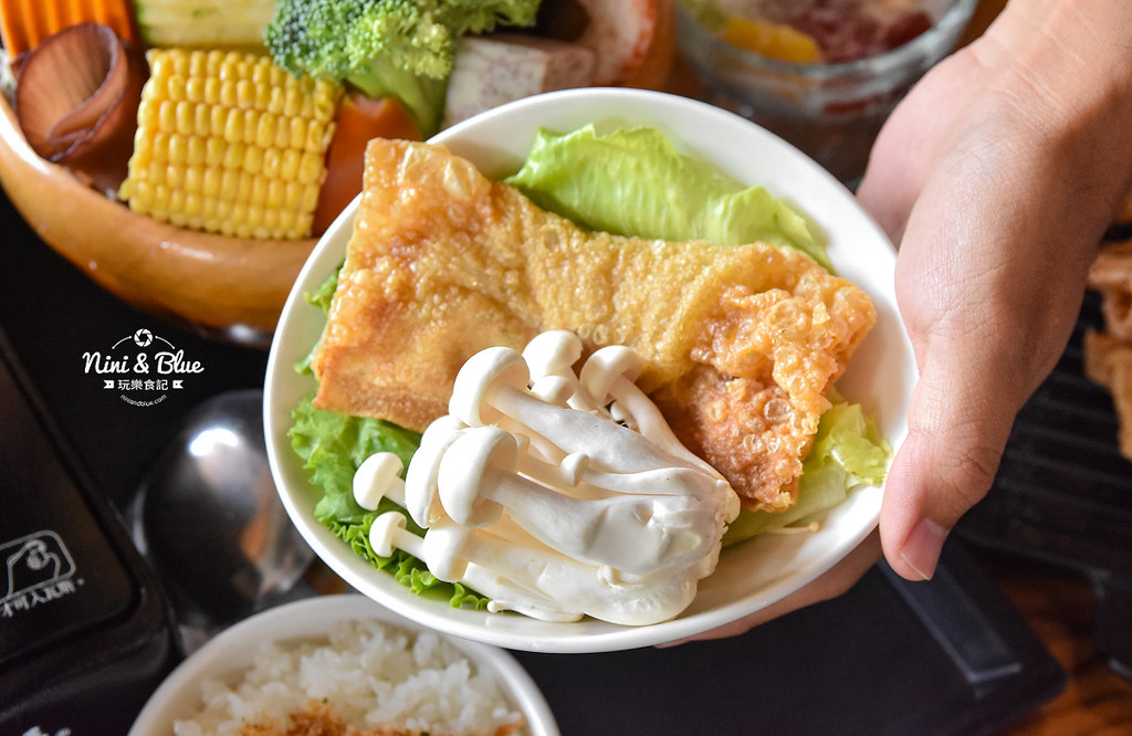 熱浪島 台中素食蔬食 南洋 叻沙麵 沙坑23 熱浪島 台中素食蔬食 南洋 叻沙麵 沙坑23