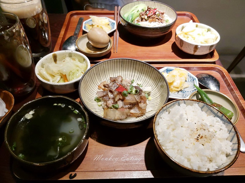 宇日茶食│豐原巷弄質感台式簡餐,手沖道地台灣茶,近豐原第一市場 @Nini and Blue 玩樂食記 宇日茶食_200708_6