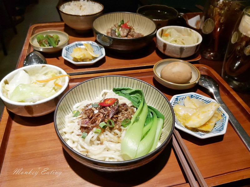 宇日茶食│豐原巷弄質感台式簡餐,手沖道地台灣茶,近豐原第一市場 @Nini and Blue 玩樂食記 宇日茶食_200708_2