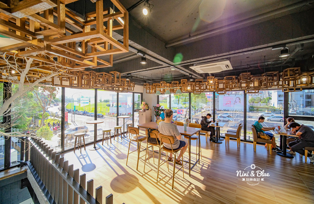 全家便利商店 台中輕井澤店08 全家便利商店 台中輕井澤店08